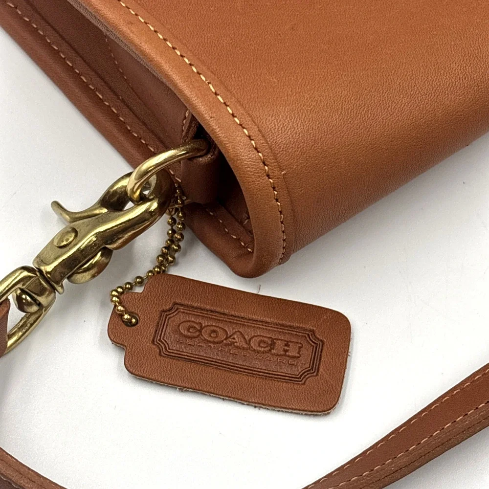 Vintage Coach 1116 Flap British Tan Leather Crossbody Purse Bag Classic
